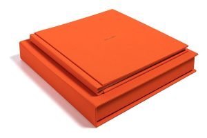 Album con scatola arancione in tela